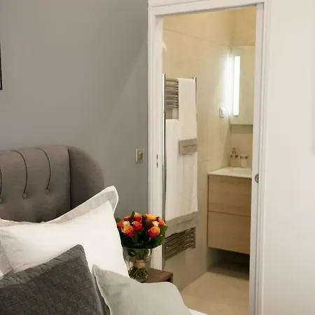 Louvois Apartment