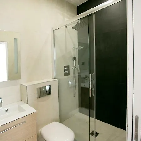 Louvois Apartment *